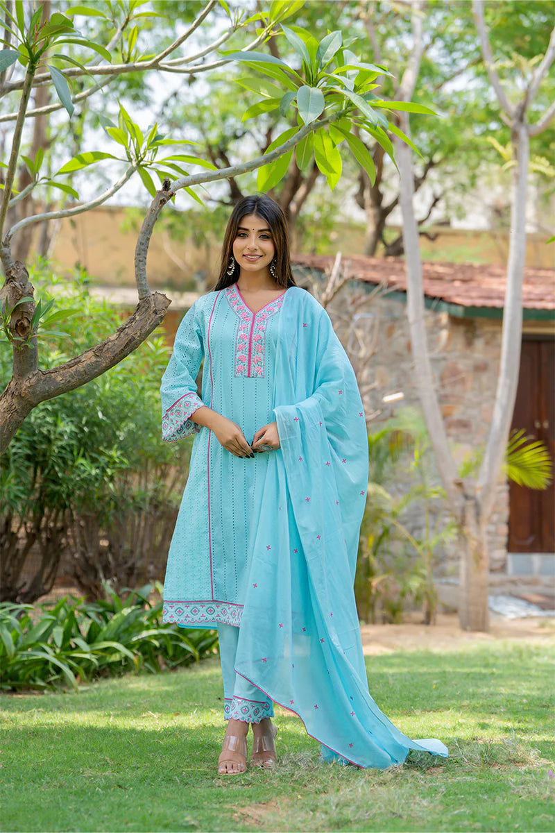 Must-Have Trendy Kurta Set for the Summer Season in 2024