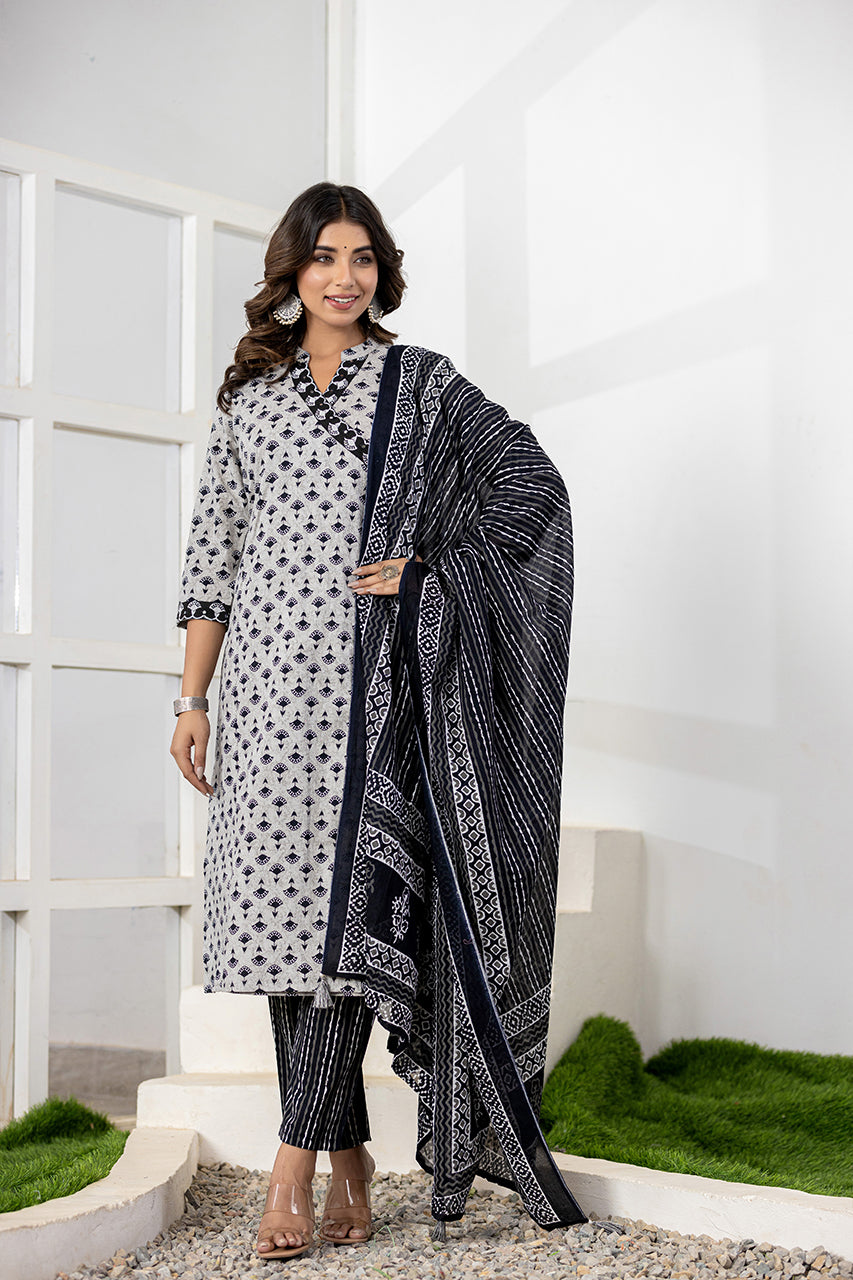 Black Colour Kurta Pant Set With Printed duppatta