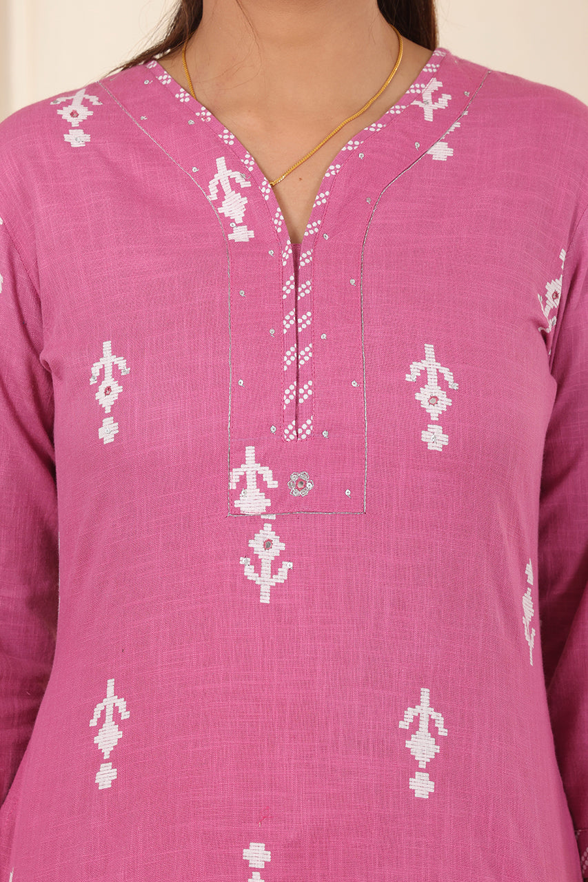 Wine Pink colour kurta pant set with duppatta