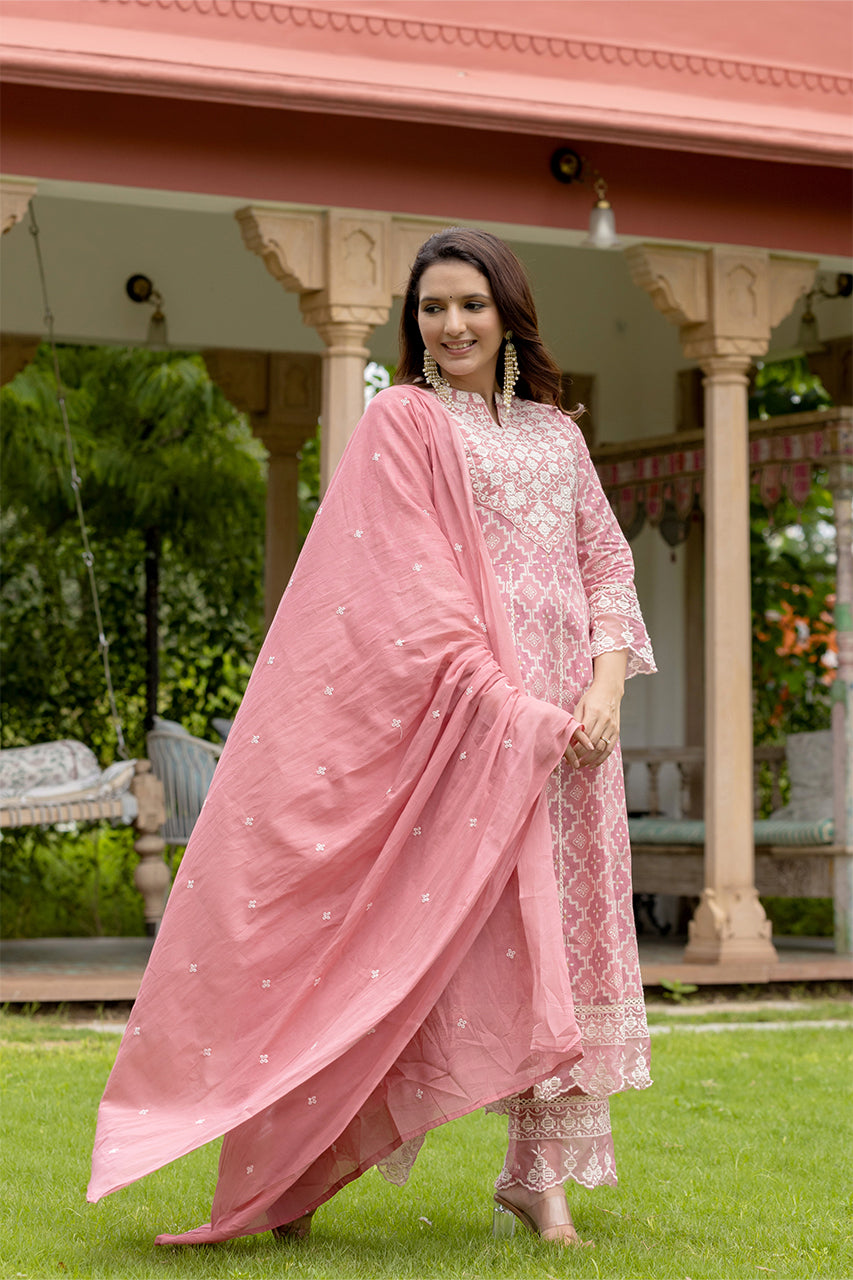 Pink colour kurta pant set with duppatta